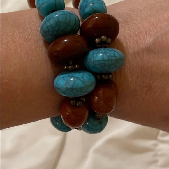 Jewelry - Picture 2 of 4